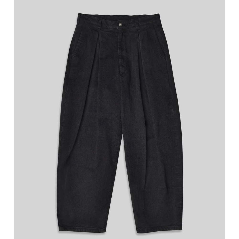 Like New Monitaly Ekusy Black Pleated Cotton Ripstop Trousers size 32